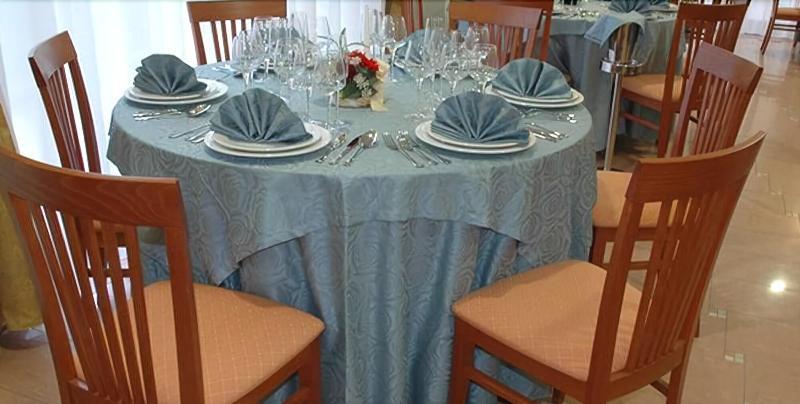 אקואפסה Real Asturias Hotel מראה חיצוני תמונה