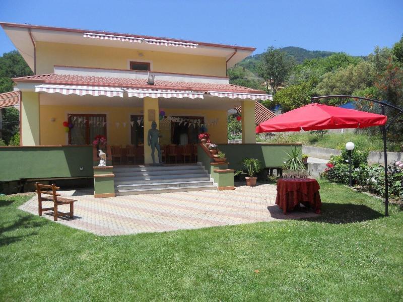 אקואפסה Real Asturias Hotel מראה חיצוני תמונה