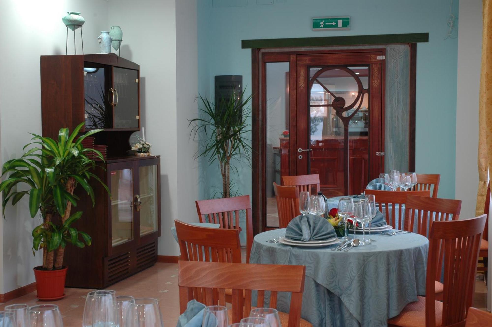 אקואפסה Real Asturias Hotel מראה חיצוני תמונה