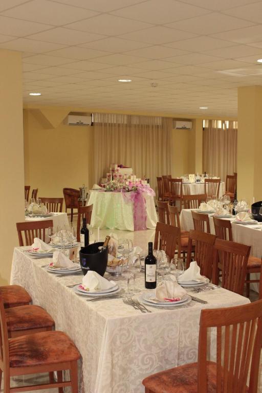 אקואפסה Real Asturias Hotel מראה חיצוני תמונה